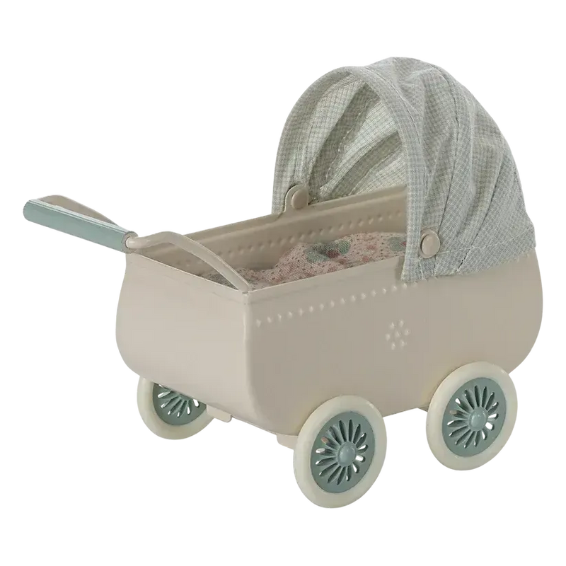 Maileg, Barnevogn m/baby mus, Mint, 11-5103-00-Maileg-Minlillebutik.dk