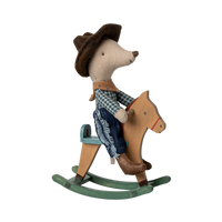 Maileg, Cowboy på gyngehest, Lillebror 17-5103-00-Maileg-Minlillebutik.dk