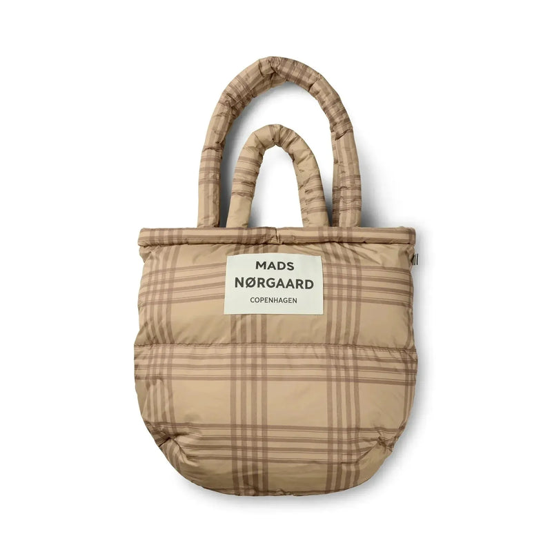 Mads Nørgaard, Light Ripstop Pillow AOP Bag Recycle, Cornstalk/Cocoa Brown-Mads Nørgaard - Dame-Minlillebutik.dk
