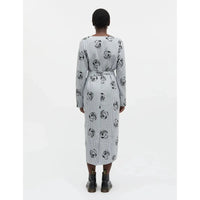 Mads Nørgaard, Soft crease Oda Dress AOP, Vintage Indigo/Vanilla Ice-Mads Nørgaard - Dame-Minlillebutik.dk