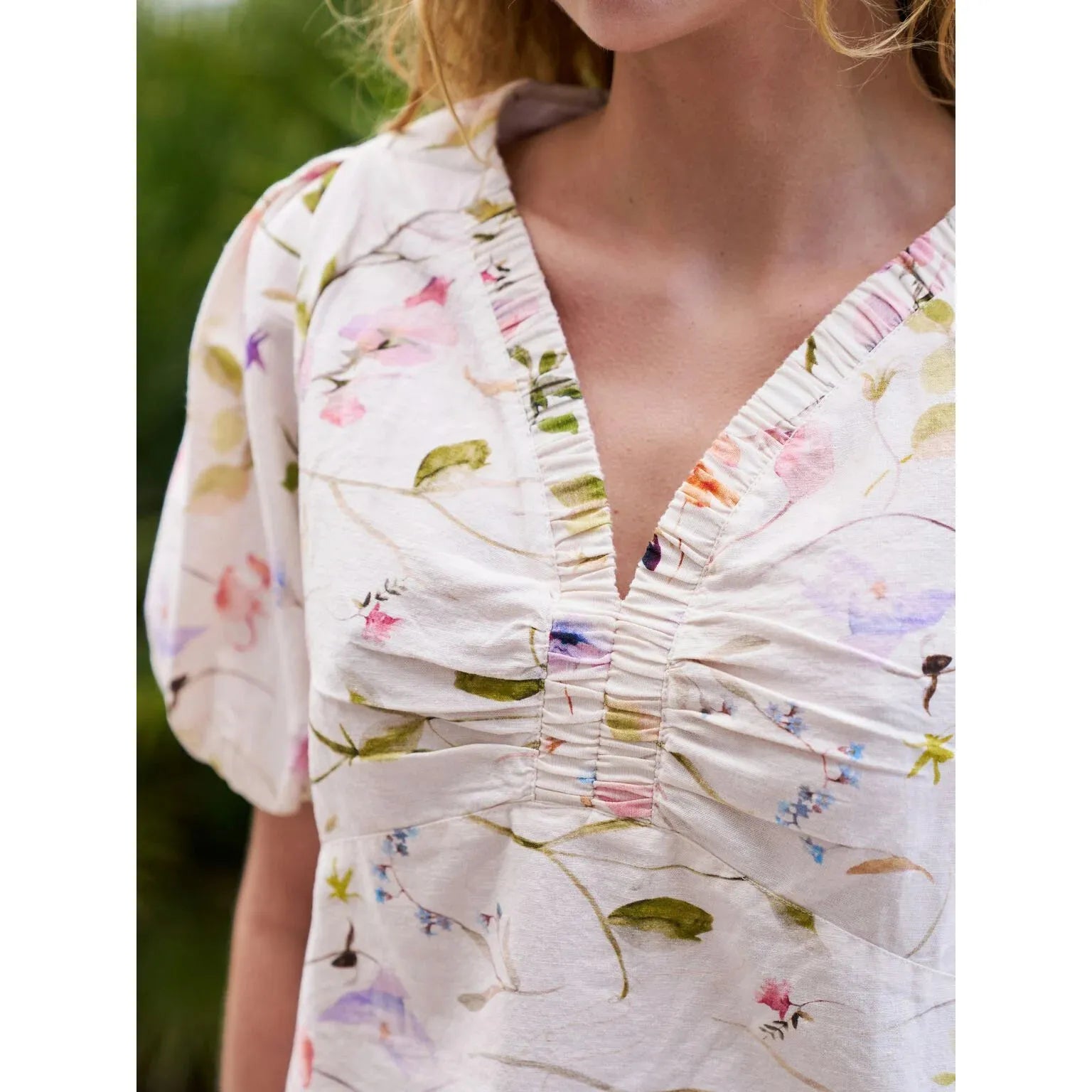 Neo Noir, Irina Flower Blouse, Off White
