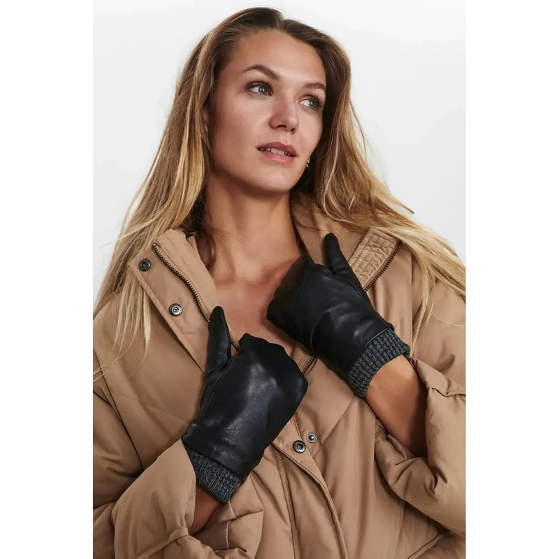 Nümph, Nubira Leather Mittens, Caviar-Nümph-Minlillebutik.dk