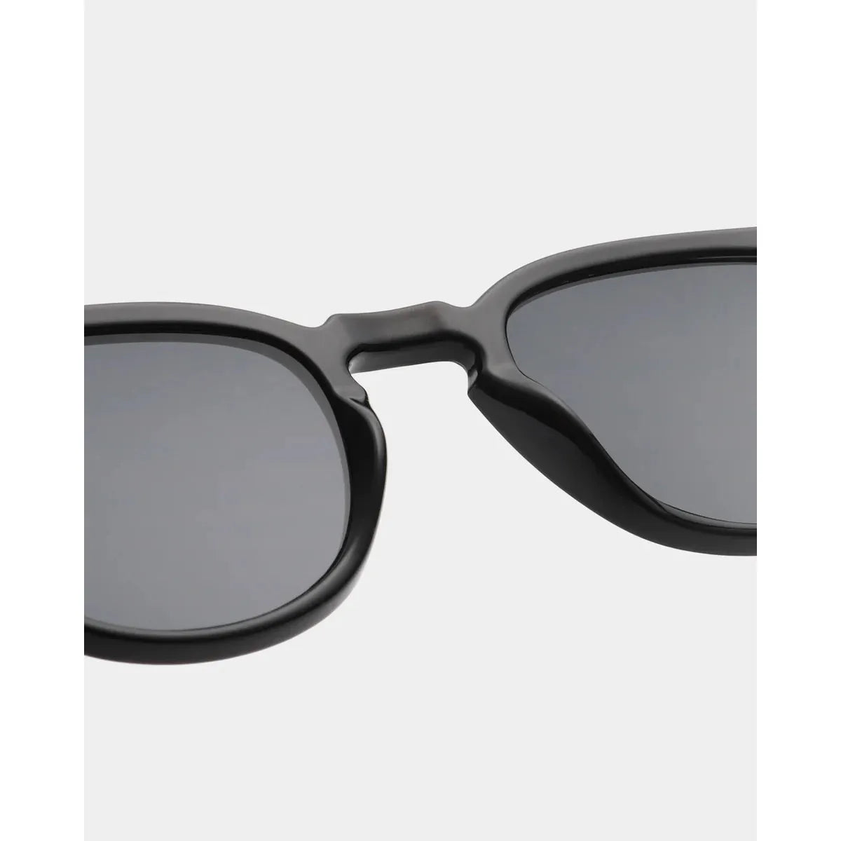 A.kjærbede, Bate, Black