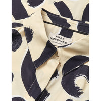 Mads Nørgaard, Delicate Twill Cany Dress AOP, Swirl AOP/Almond Oil-Mads Nørgaard - Dame-Minlillebutik.dk