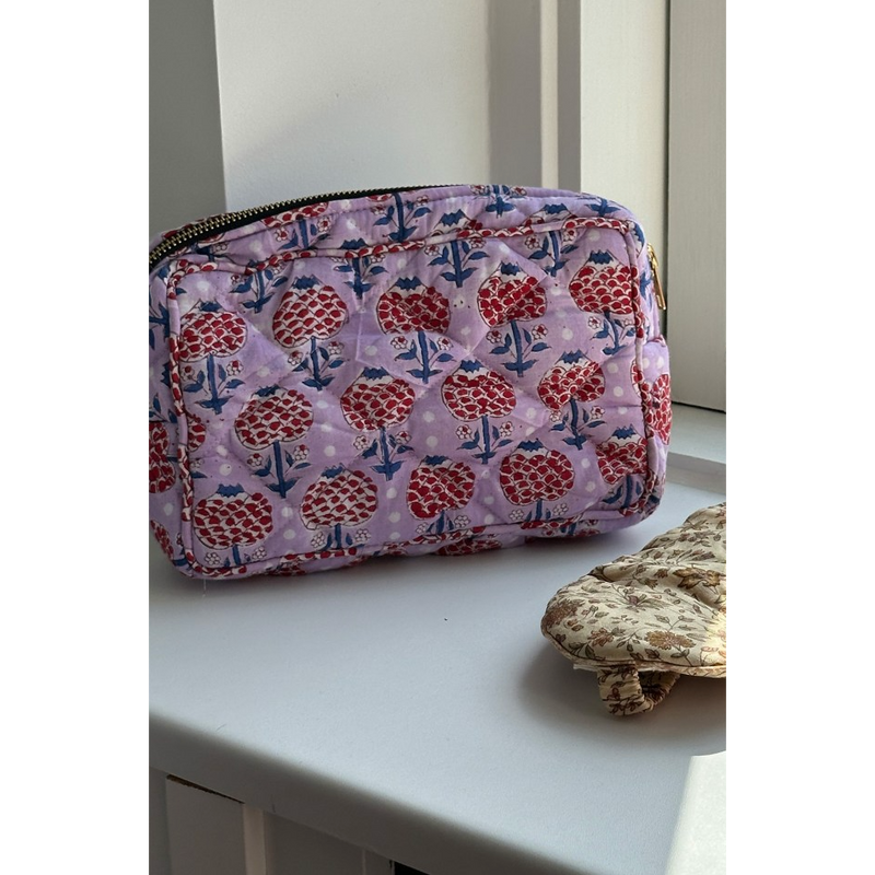 Sissel Edelbo, Julie Cosmetic Bag, Purple Flower