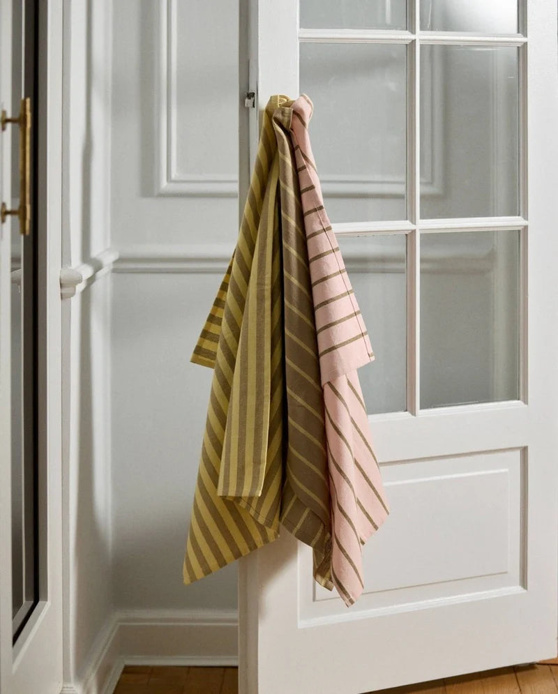 Nordal, KINU viskestykke, stribet gul/beige