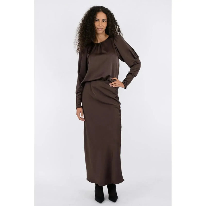 Neo Noir, Vicky Heavy Sateen Skirt, Dark Brown-Neo Noir-Minlillebutik.dk