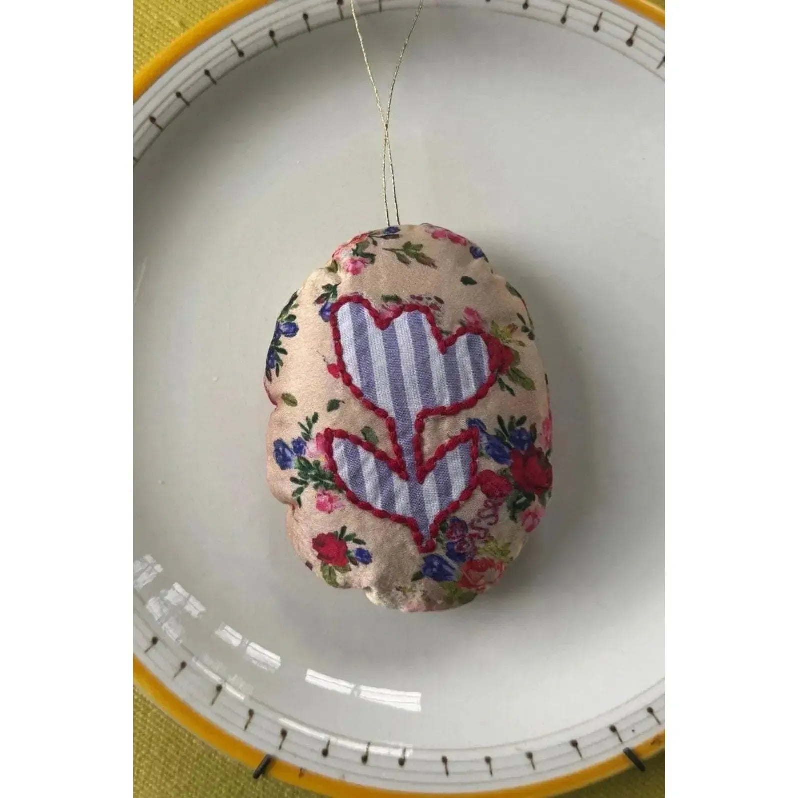 Sissel Edelbo, Vera easter egg ornament, Golden floral-Sissel Edelbo-Minlillebutik.dk